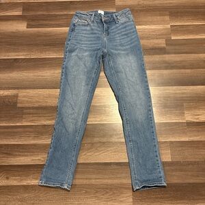 Time and Tru Women's Straight Leg Jeans - Medium Blue